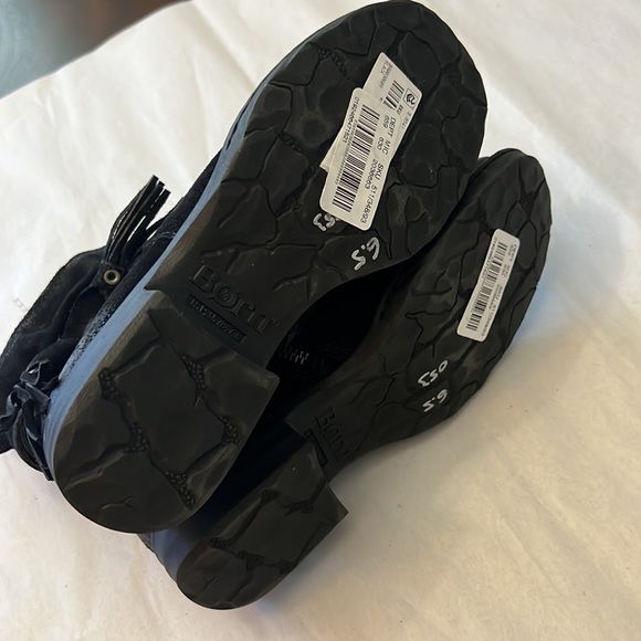 Born Kenya Bootie In Black Distressed - Picture 12 of 14